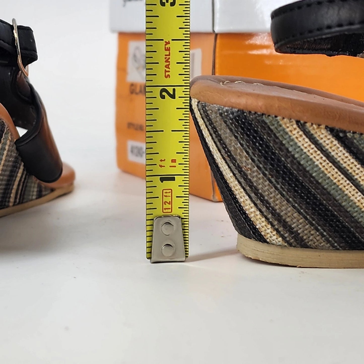 Glamour Original Wedge Sandals Women Size 8 Black Floral Platform