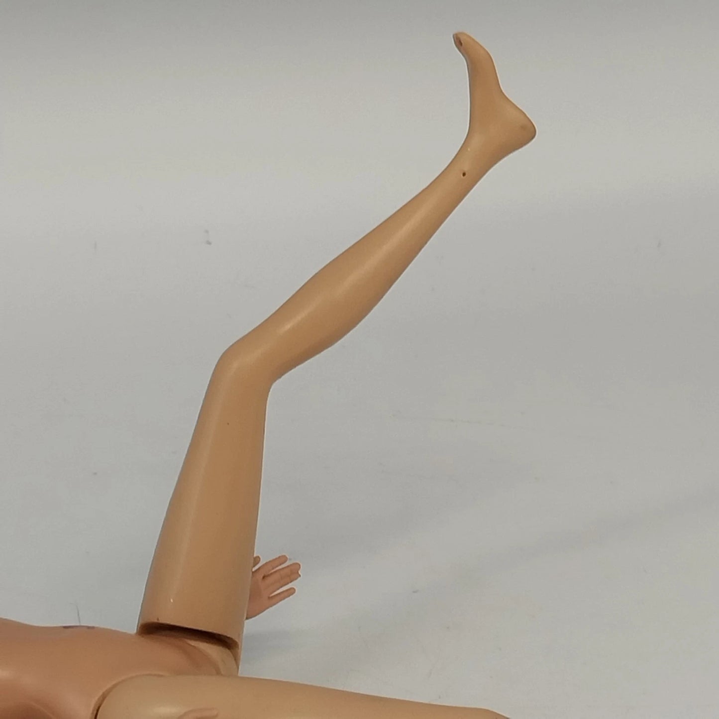 Mattel Barbie Doll Heart Tattoo Blonde Bendable Knees Nude 1998 Head 1999 Body