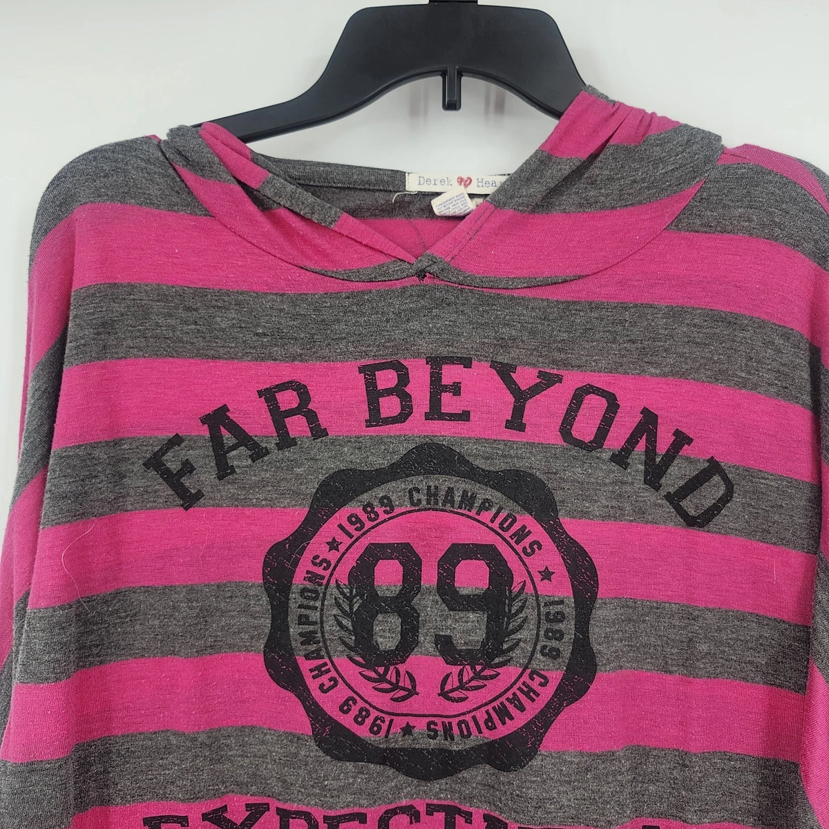 Derek Heart Hoodie Pullover Pink Striped Women's Medium Far Beyond Expectation