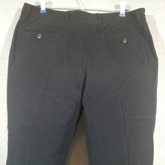 Van Heusen Men Dress Pants 34x30 Black Pinstripe Straight Leg Flat Front Slacks