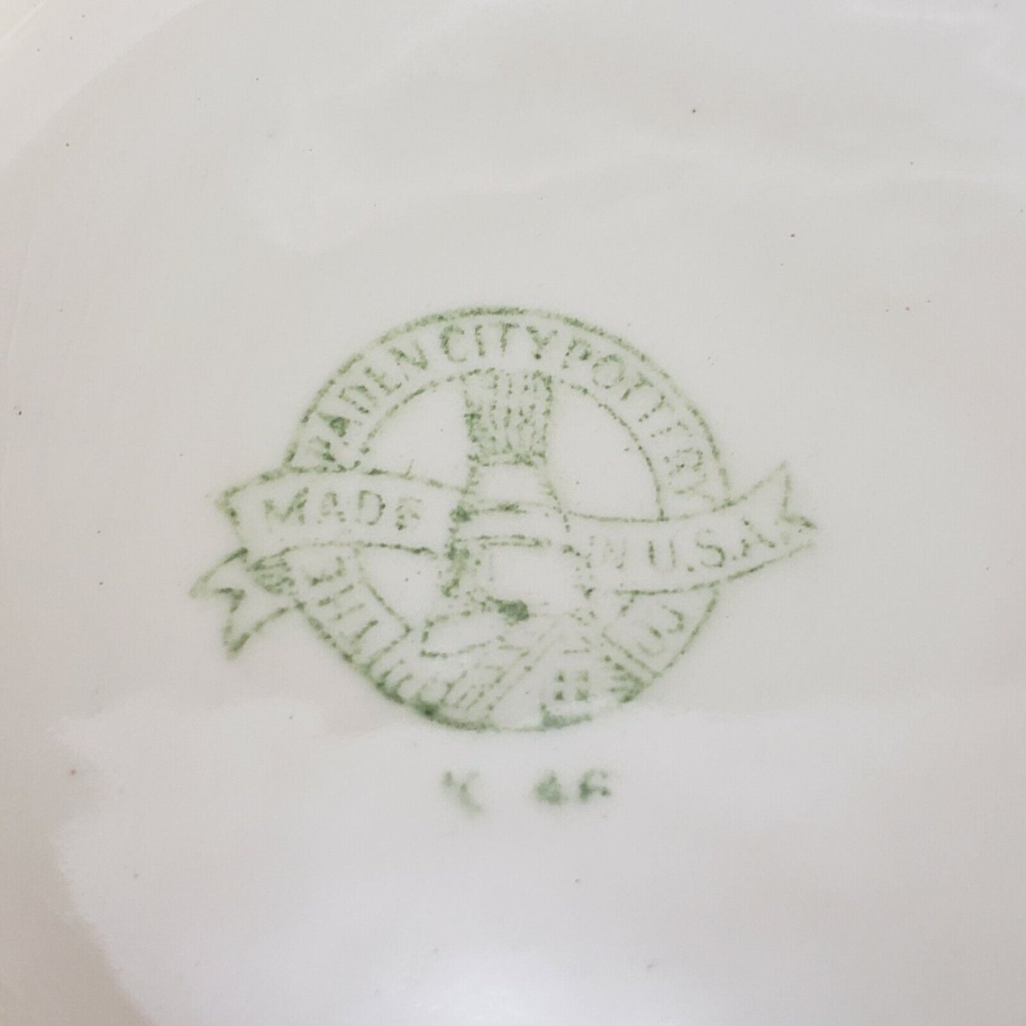 Paden City Marlene Lace Vegetable Bowl 8 Inch Vintage Crazed