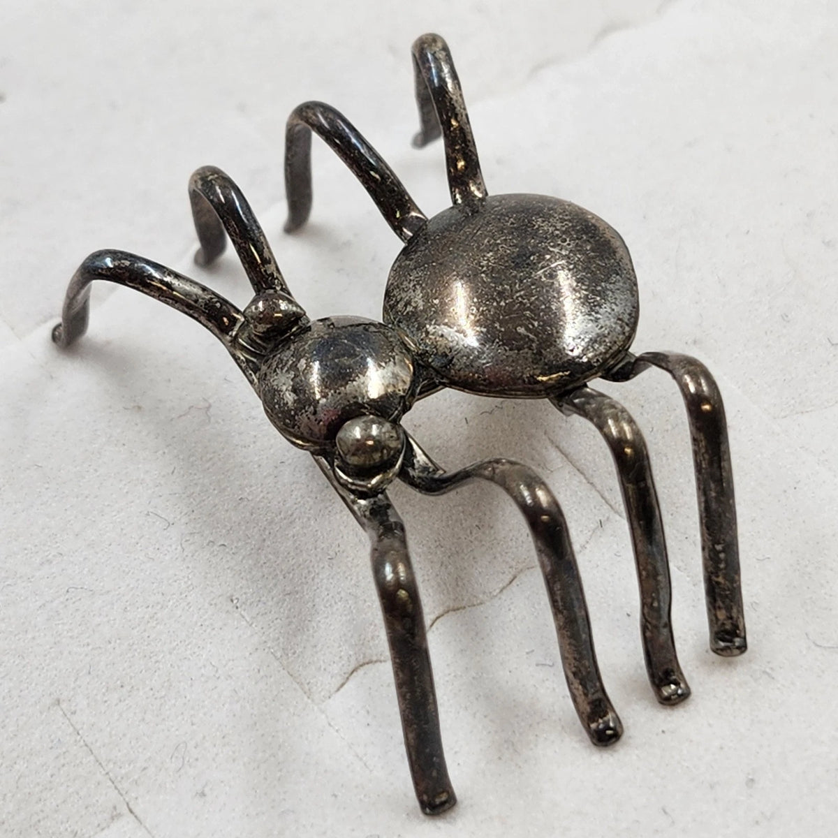 3D Spider Brooch Pin Silver Tone Metal Eight Legged Insect Halloween Vintage