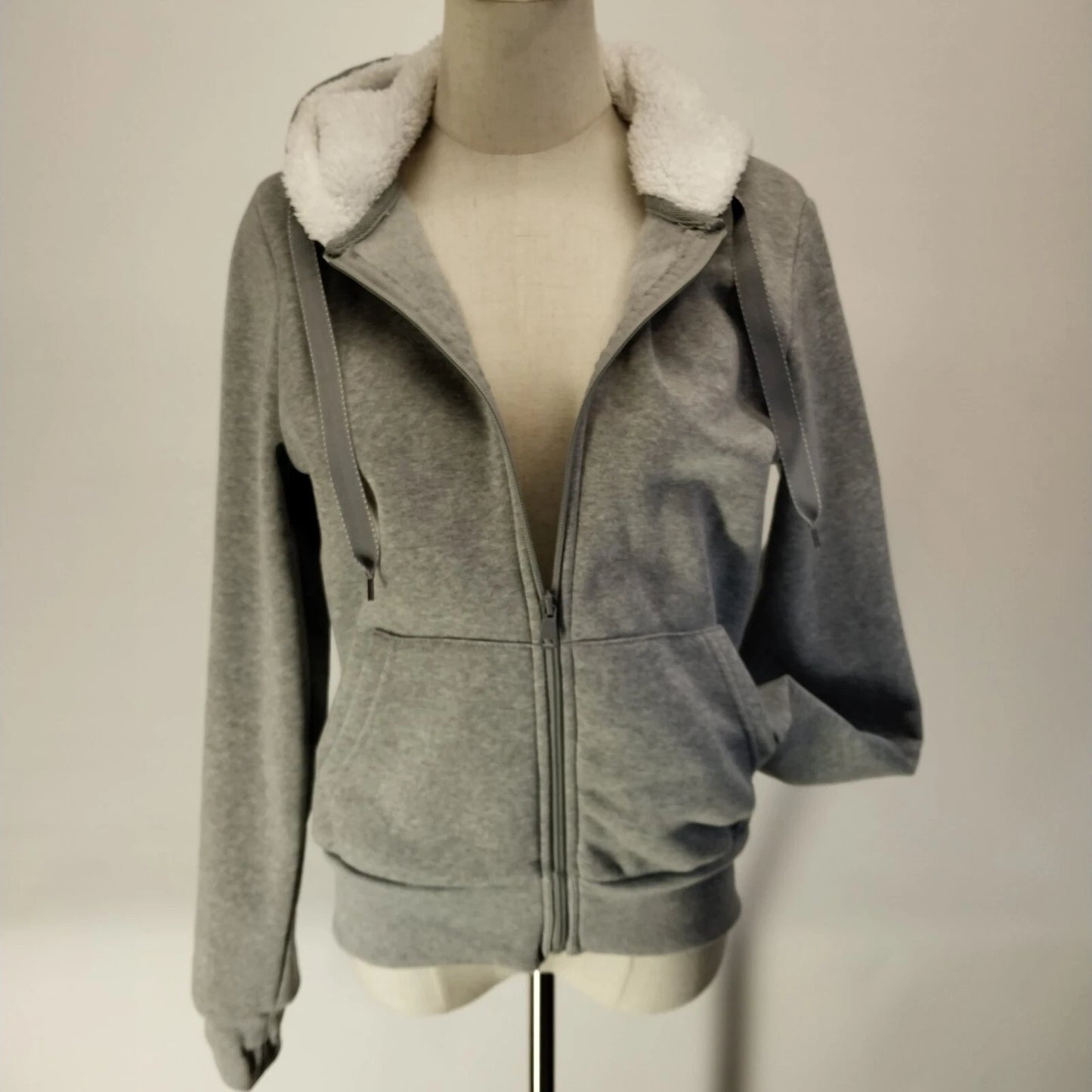 AQ Sport Gray Hooded Zipper Jacket Sweatshirt Size M Long Sleeve Ribbed Cuffs