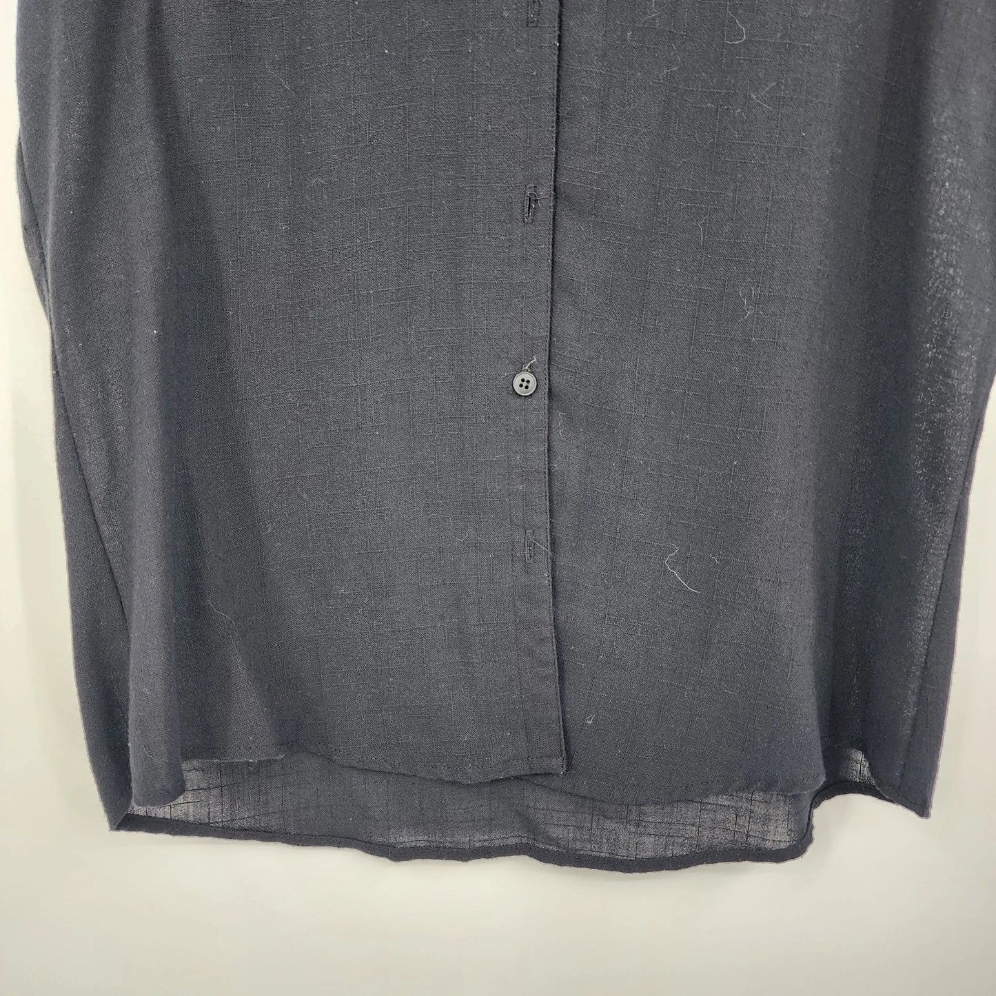 Lloyd Williams Black Button Front Blouse Women's Medium V Neck Short Sleeve Top