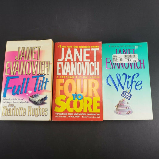 3 Paperback Books by Janet Evanovich Full Tilt FOUR TO SCORE Wife for Hire