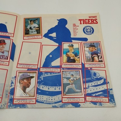 Topps MLB Baseball Sticker Album Include Hall of Famers 1983 Edition Used USA