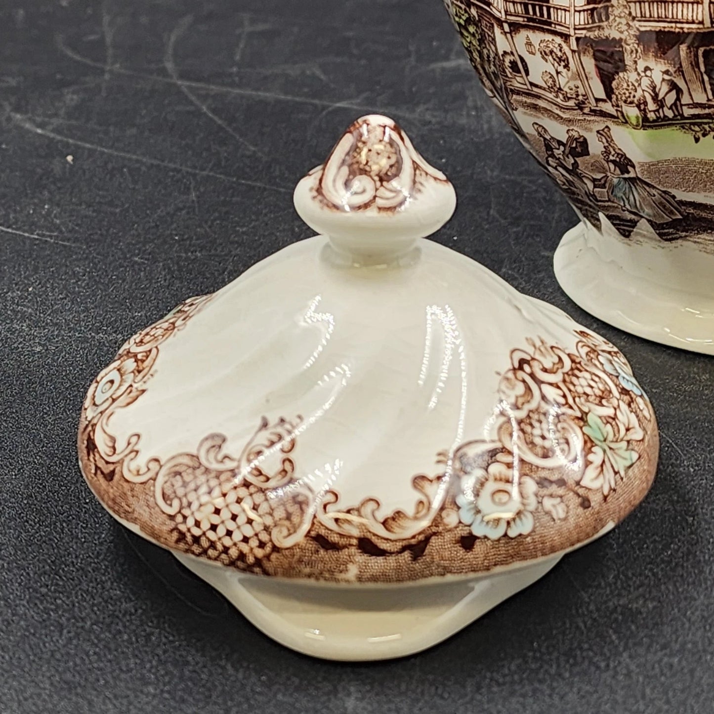 Johnson Bros Heritage Hall Teapot Staffordshire Ironstone Spanish Hacienda 4411