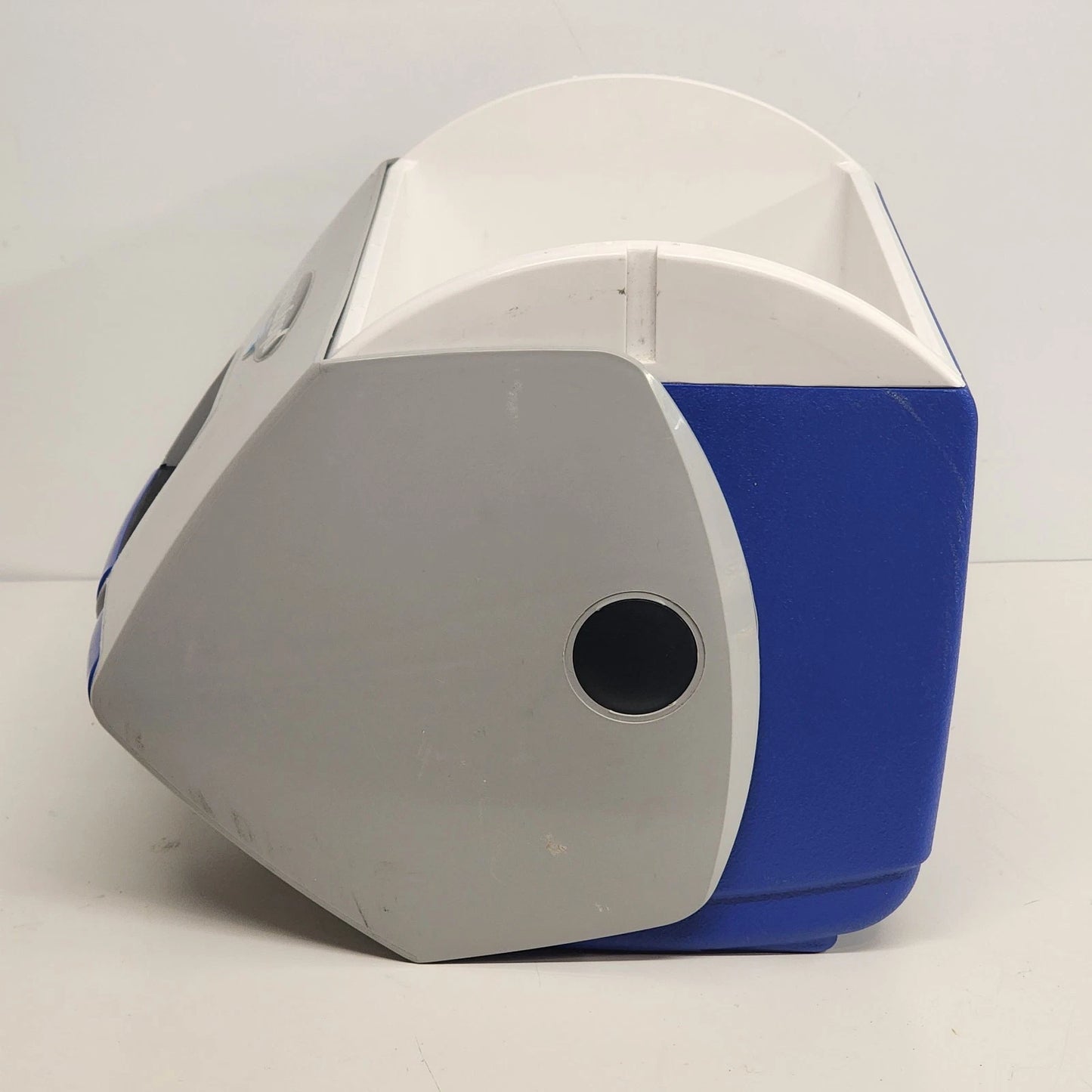 Igloo Playmate 7 Qt Personal Cooler Blue Gray Tent Top
