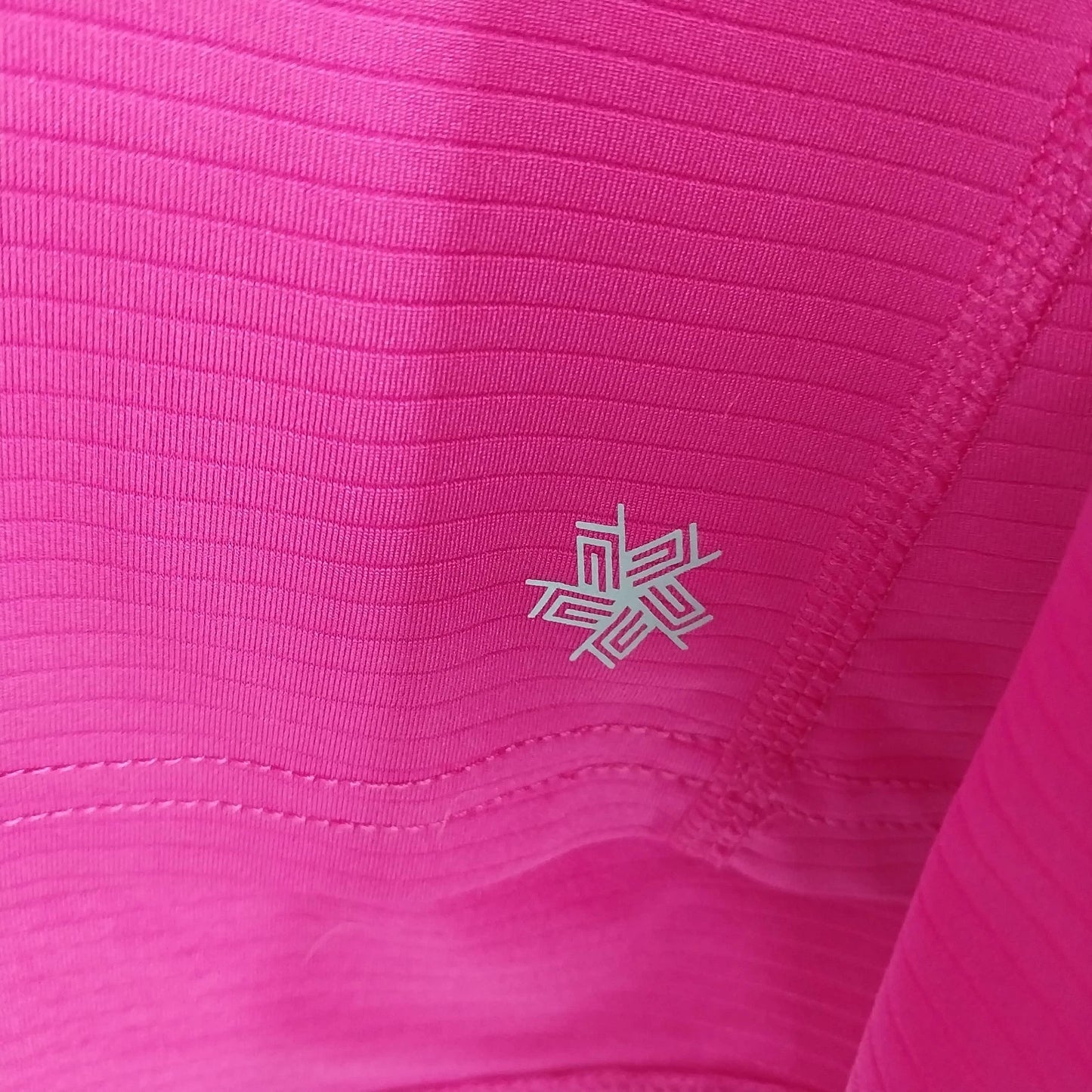 Tek Gear DryTek Women’s Long Sleeve Moisture Wicking Athletic Top Pink Large