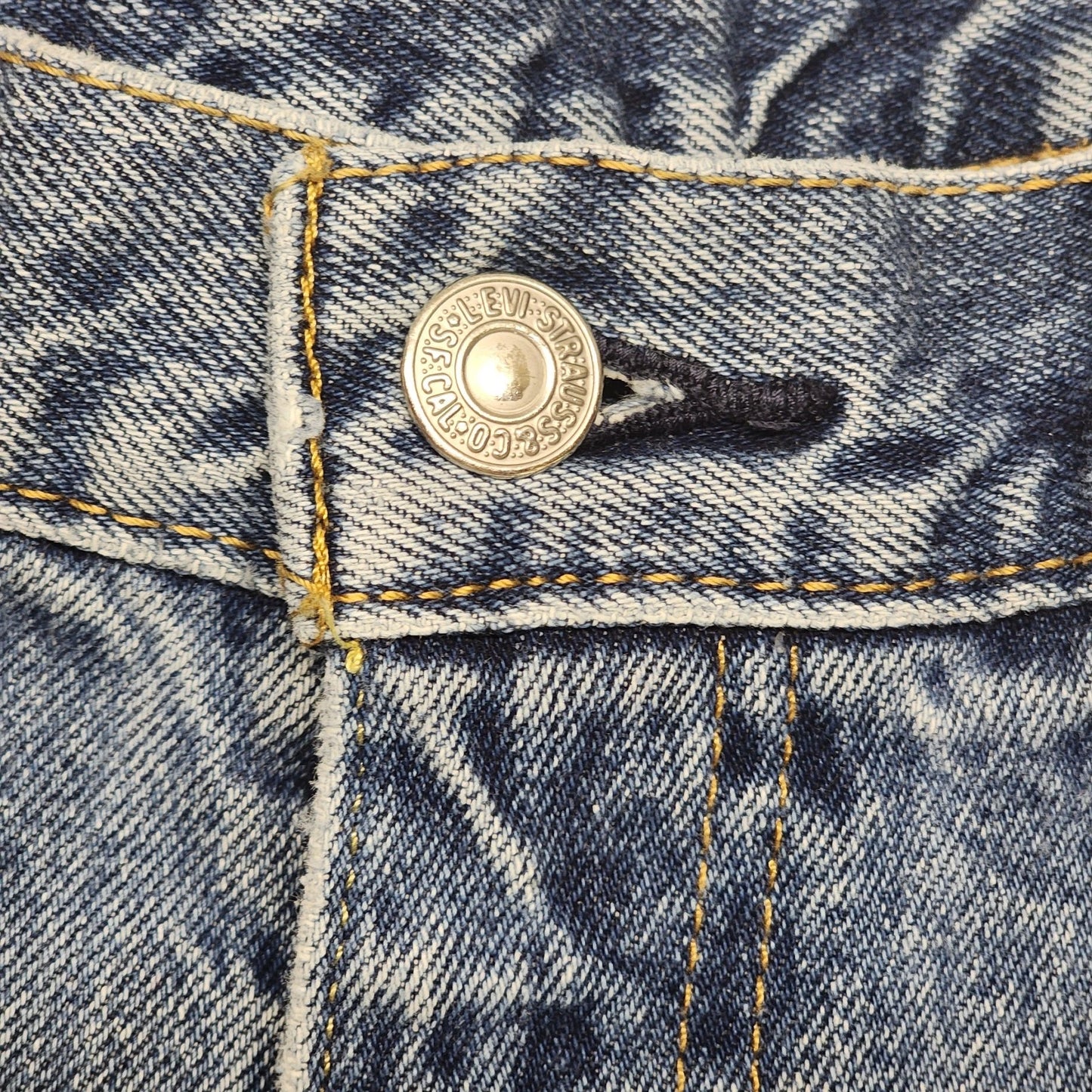 Levi's 560 Tapered Loose Jeans Men's 38x34 Light Wash Denim Comfort Discontinued