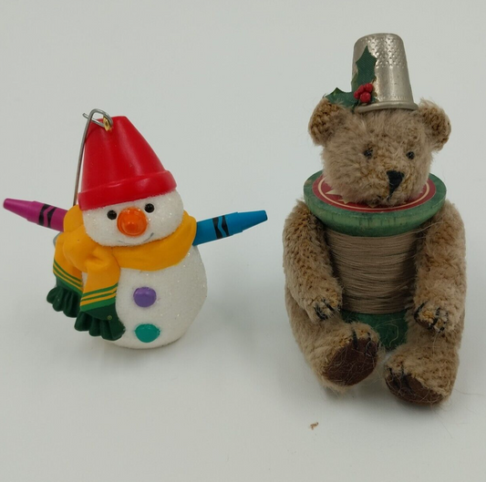 2 Hallmark Keepsake 2003 Christmas Ornaments THREADBEAR & Rainbow Snowman Vtg