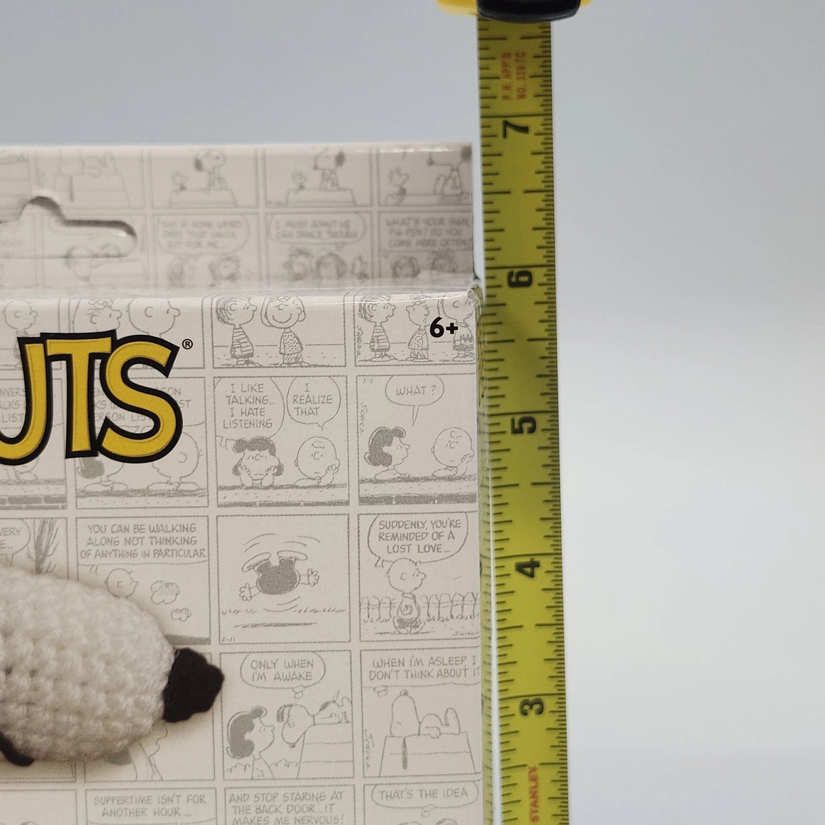 Peanuts Snoopy Crochet Kit DIY Craft Yarn Needle Stuffing Complete New Sealed