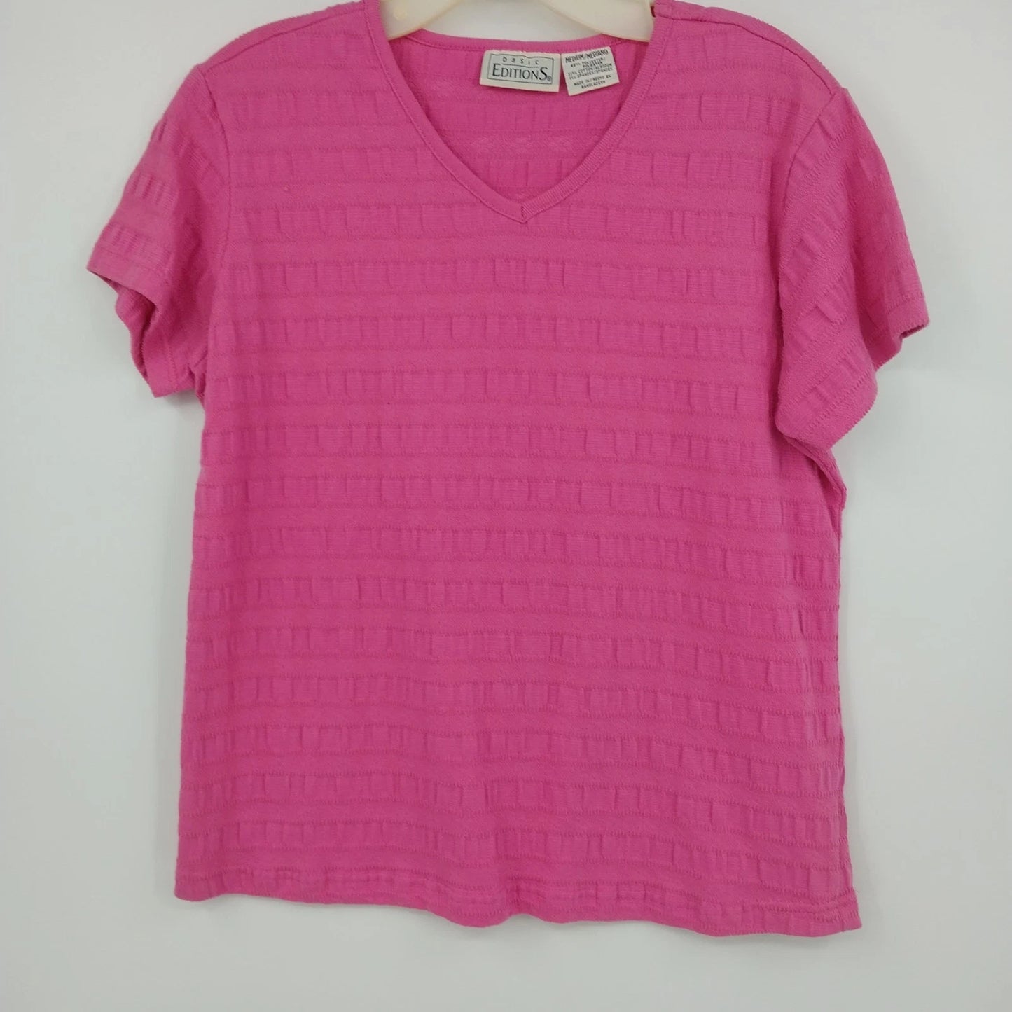 Basic Editions Women's Textured Knit V-Neck Top Pink Short Sleeve Size M