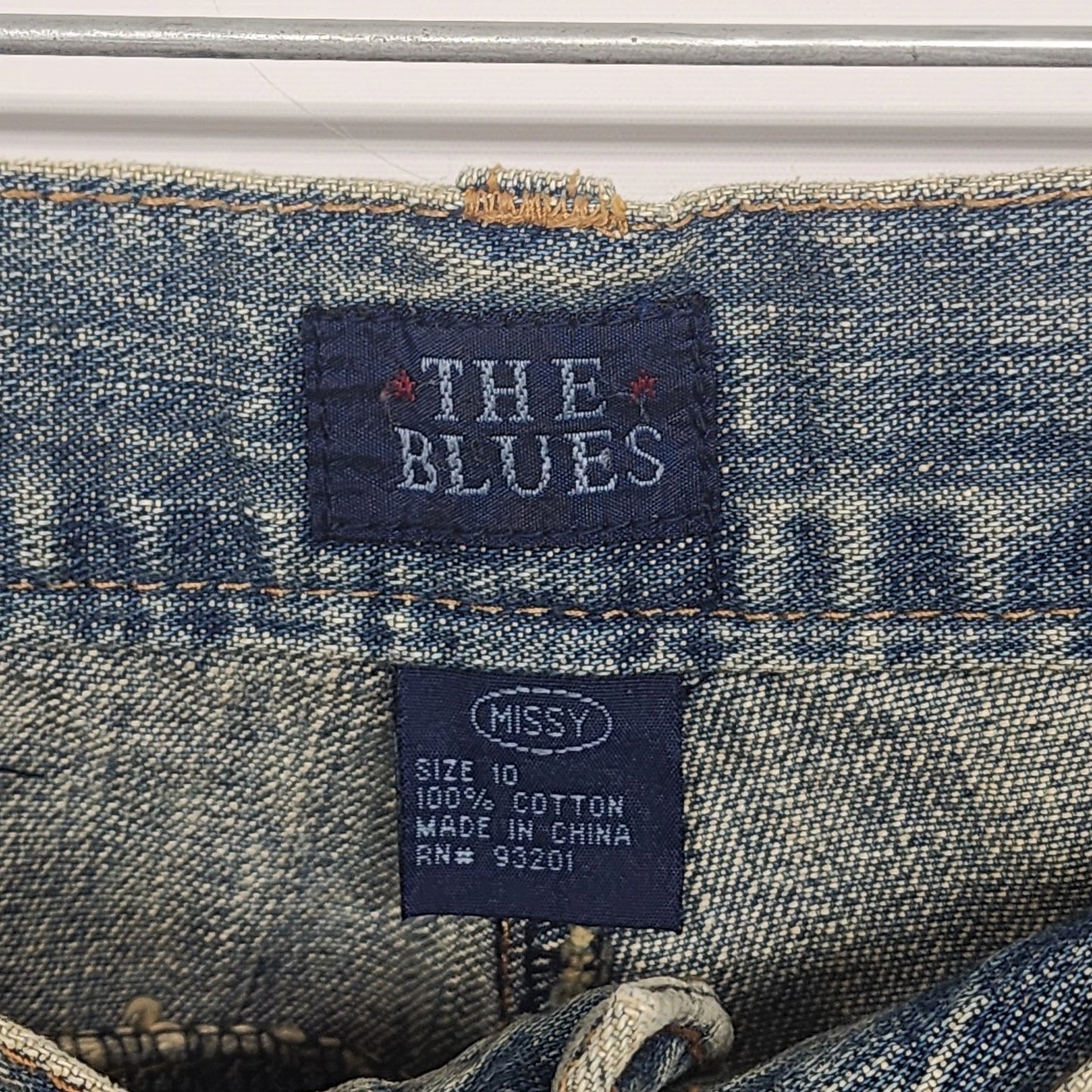 The Blues Missy Sz 10 Blue Denim Jeans 100% Cotton Embroidered Butterfly Flower