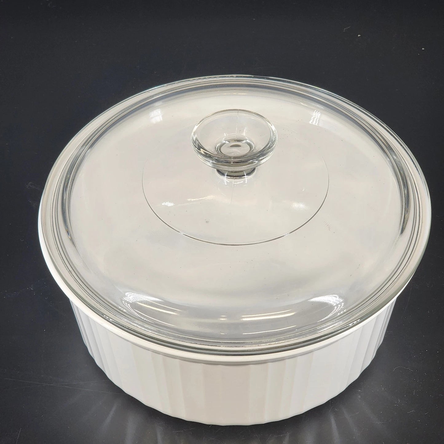 Corning Ware French White 2.5 Quart Round Casserole Dish F-1-B with Glass Lid 9"