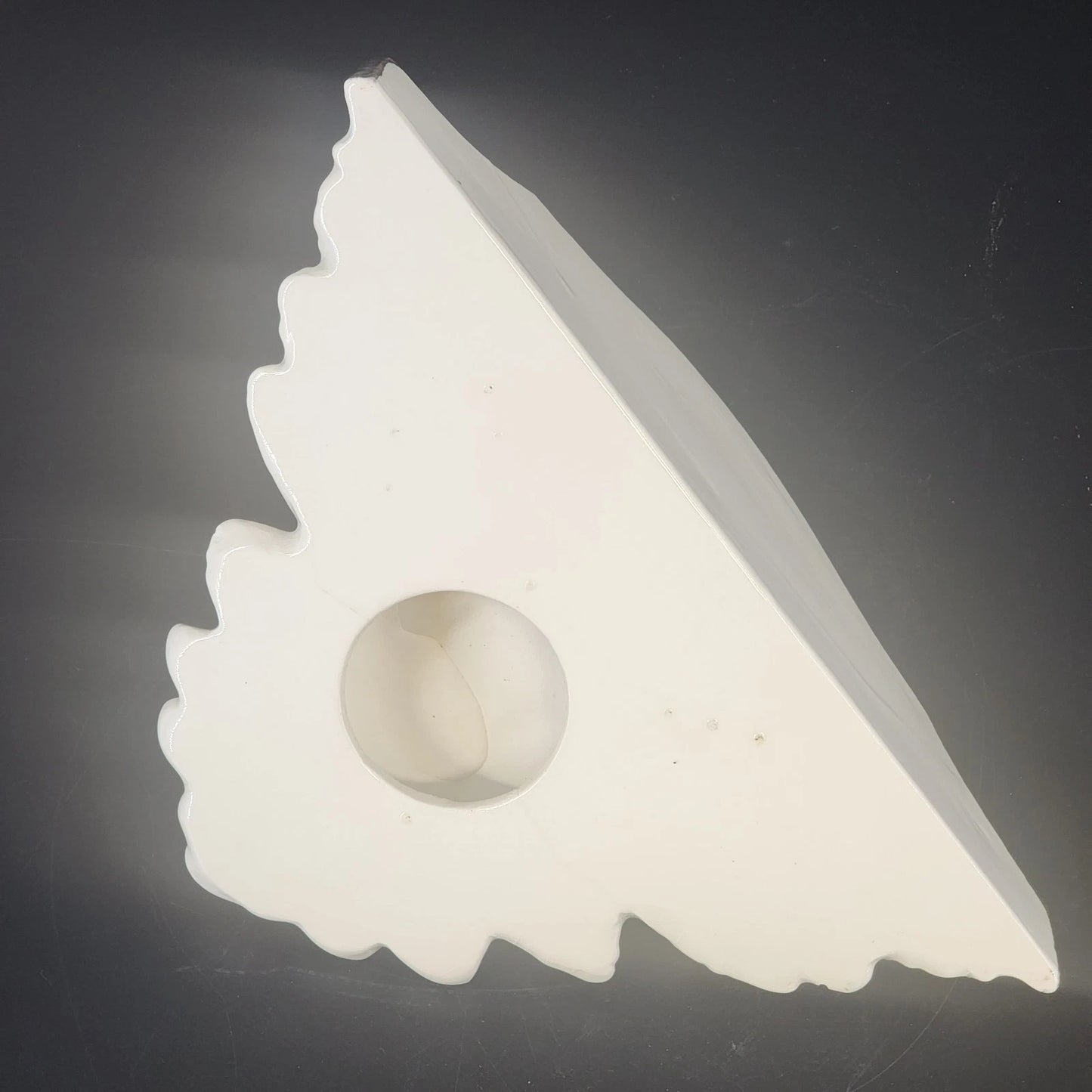 Cherub Ceramic Wall Shelves 2pc Set White Gold Trim Angel Display Decor