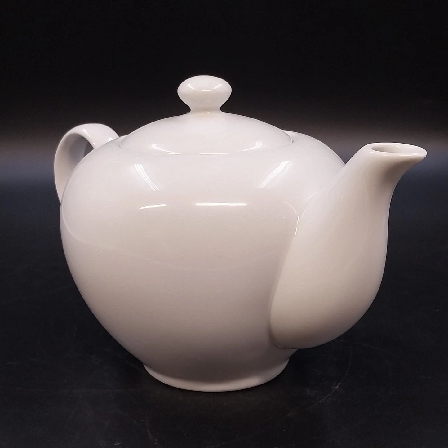 Crate & Barrel Monno Bangladesh White Ceramic Porcelain Teapot with Lid 5.5" Vtg