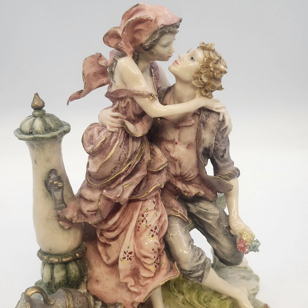 Giuseppe Armani 675T Love in Bloom Couple Kissing Figurine 12.5" No Base