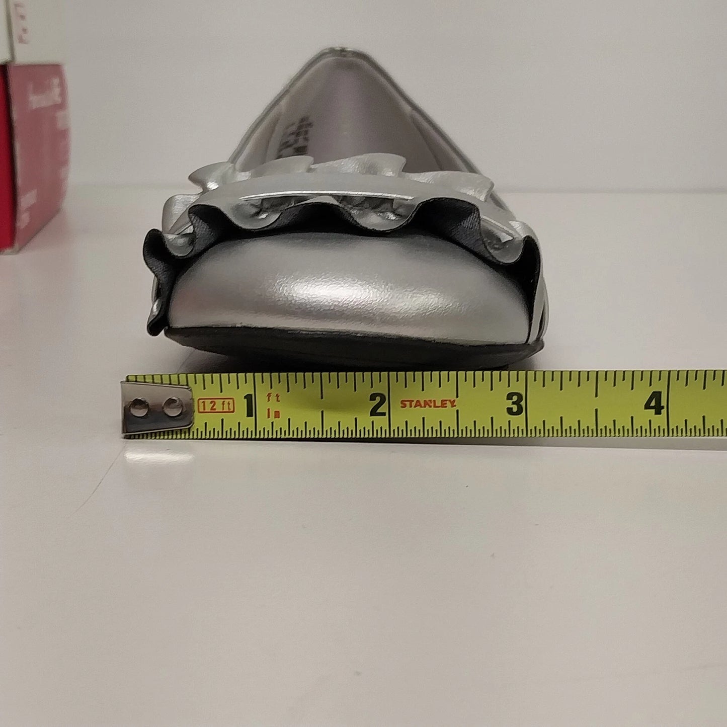 American Eagle Cora Ballet Flats Ruffled Sandals Women's 9 Silver