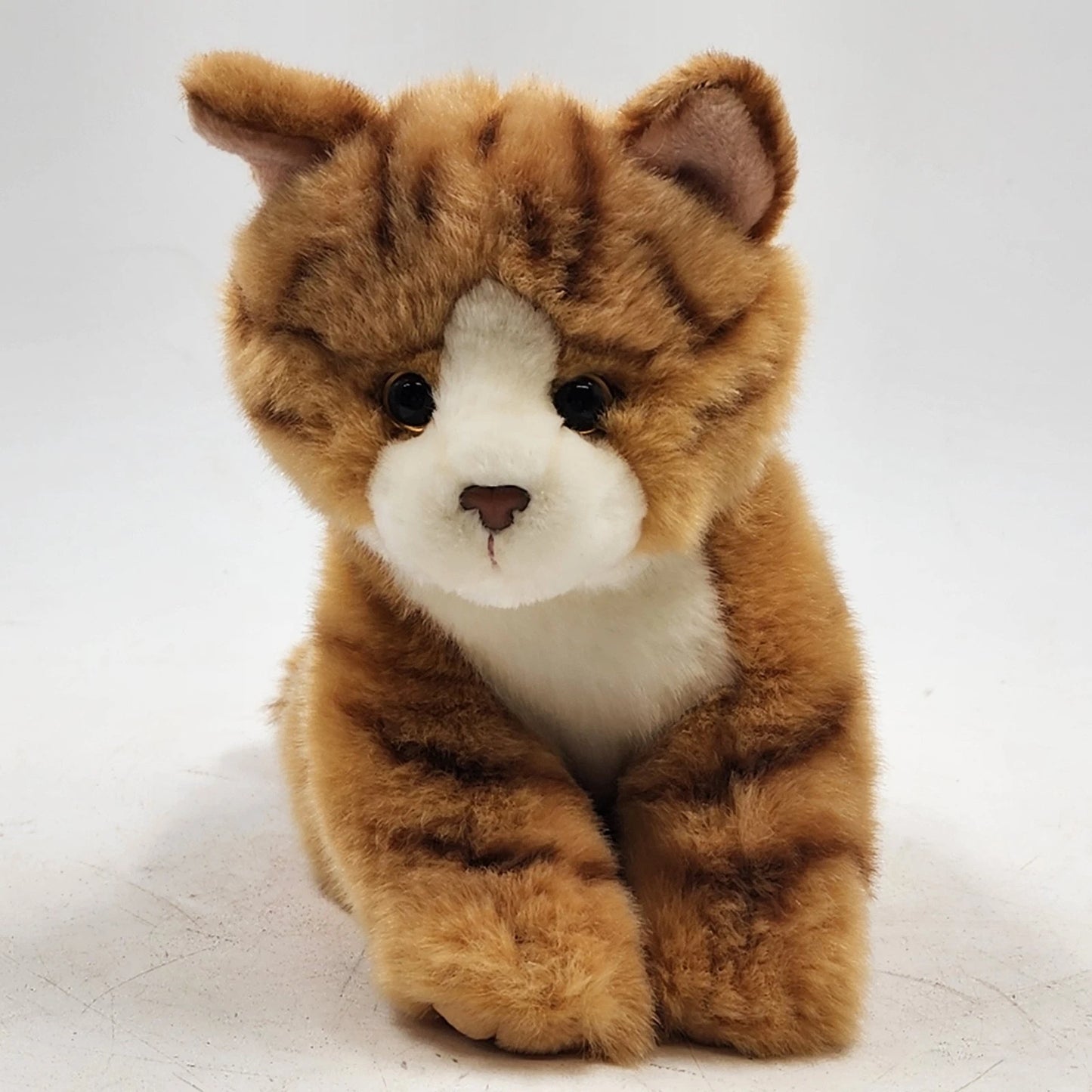 Toys R Us 2012 Realistic Orange White Tabby Kittie Cat Plush Stuffed Animal 10"