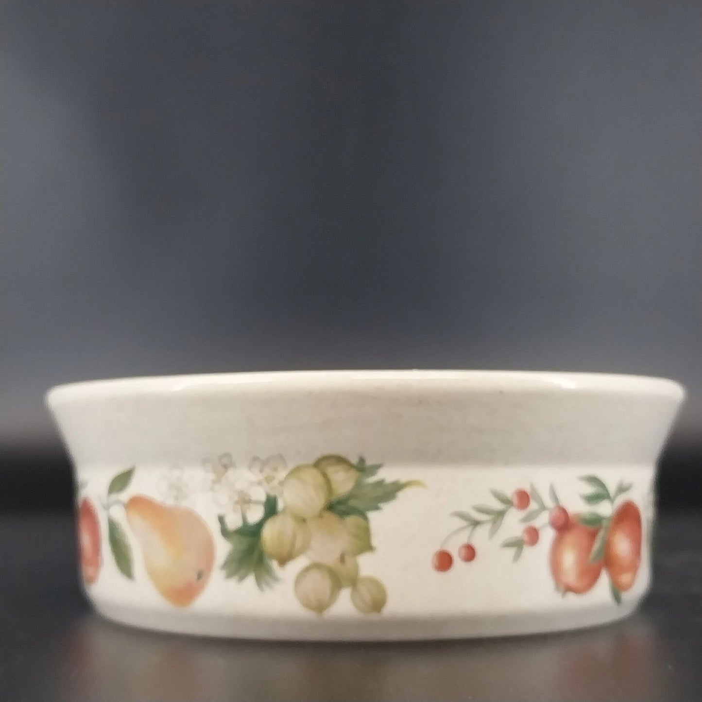 Wedgwood Quince Dessert Bowl 5.25” Oven to Table Fruits Ring England Pottery Vtg