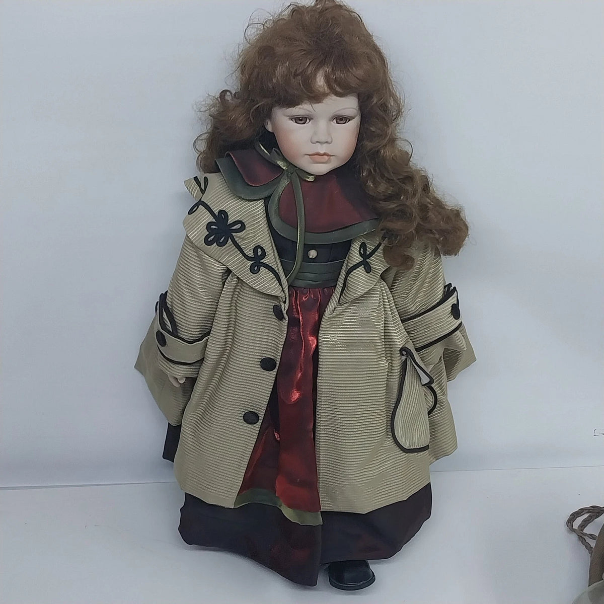 Kingstate Gaby Porcelain Doll 28" Prestige Collection w Hat & Bag LE 2304/3500