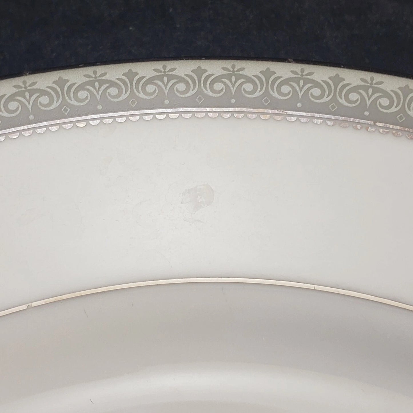 Mikasa Platinum Crown Fine China L3428 Dinner Plate 10.75" Vintage Thailand