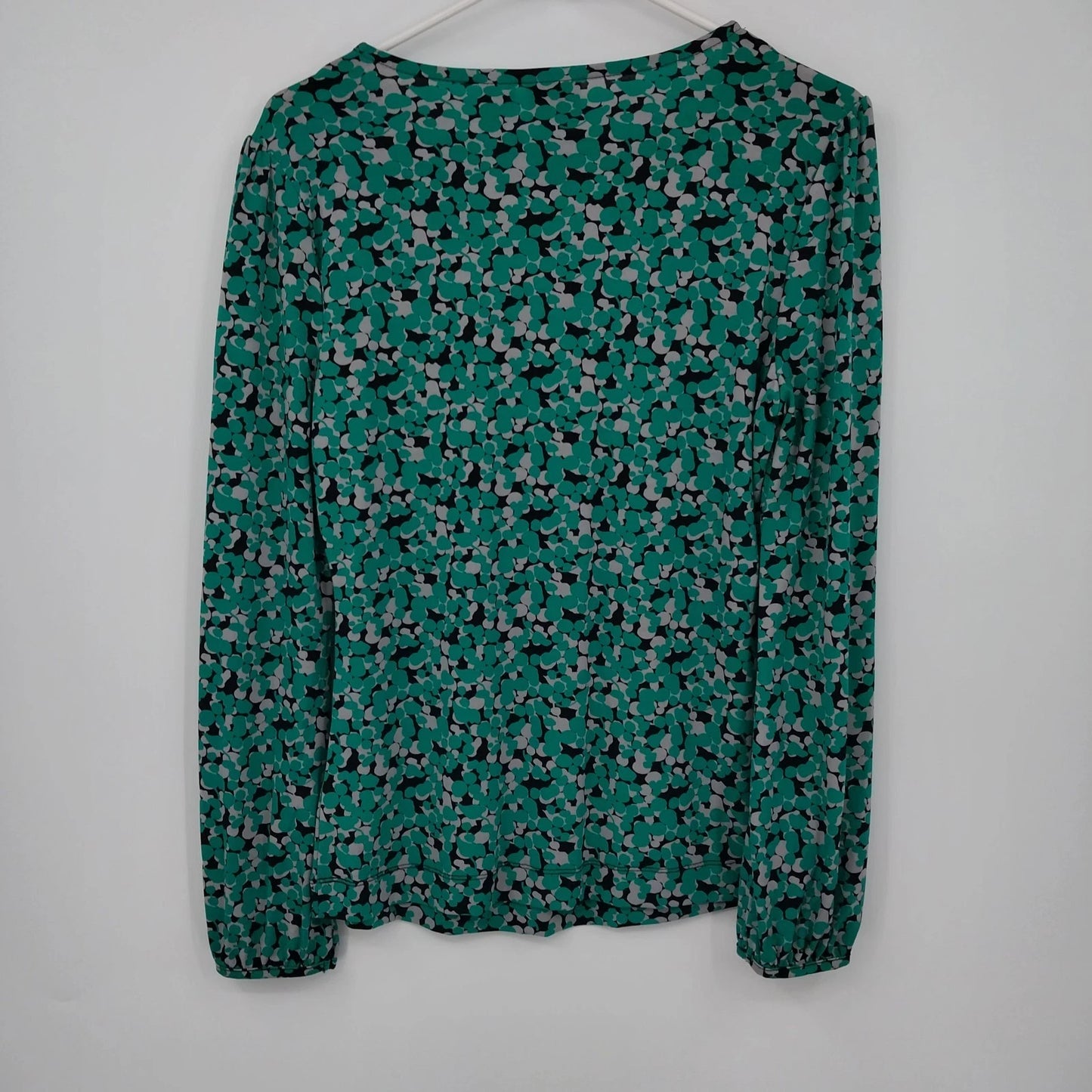 Worthington Stretch Green Abstract Print Blouse Women's Small V-Neck Long Sleeve