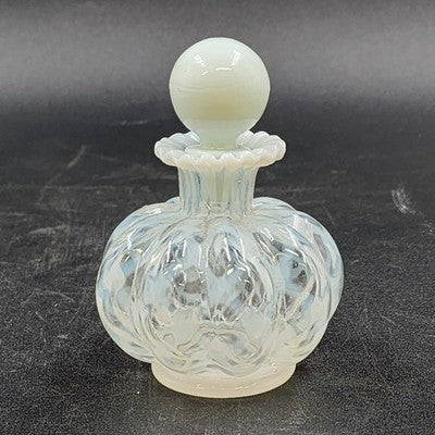 Fenton Glass Perfume Bottle White French Opalescent Lattice Optic Squat 4.25"