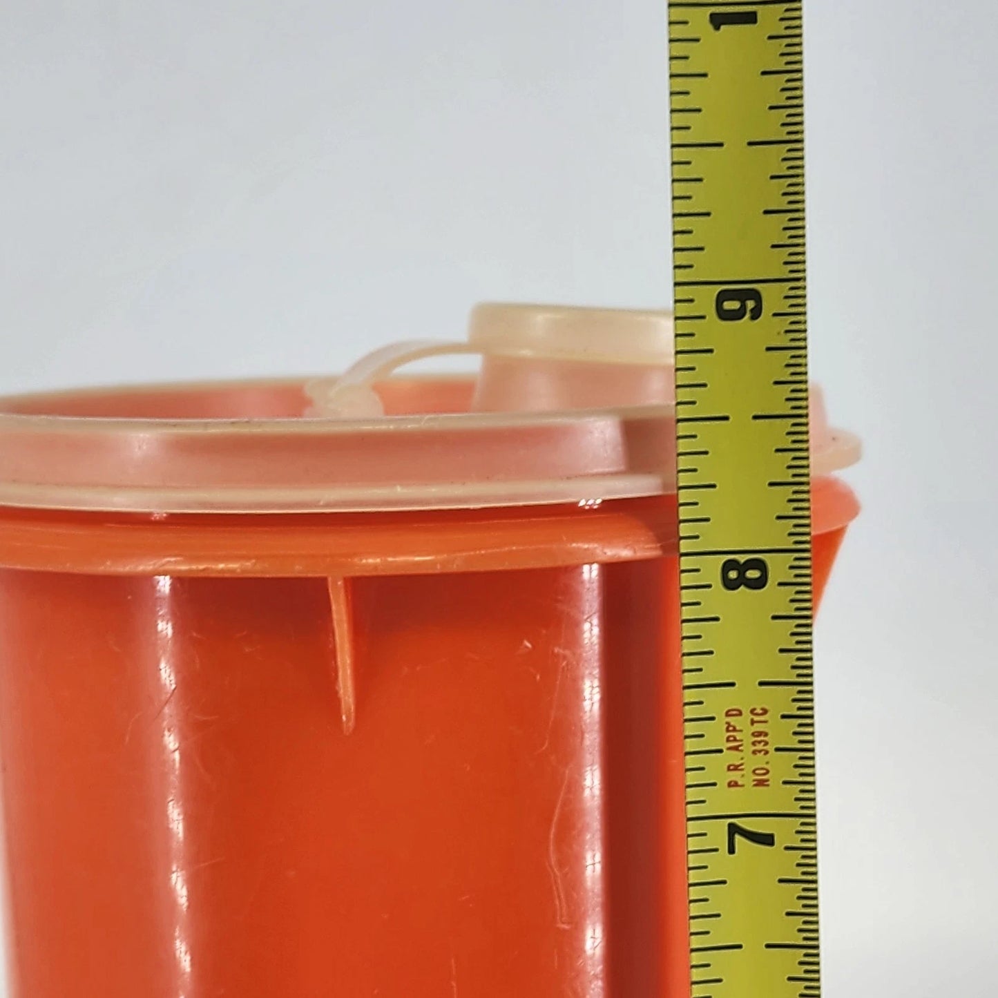 Tupperware 32oz Orange Drink Container 262 3 Flip Top Lid 603 1