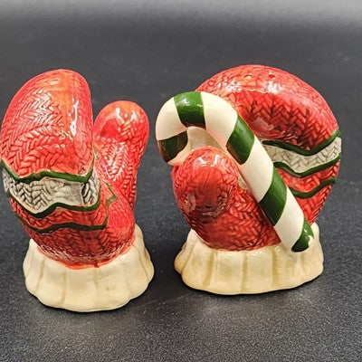 Set of 2 Christmas Salt & Pepper Shakers Red Mittens Ceramic 3.75"