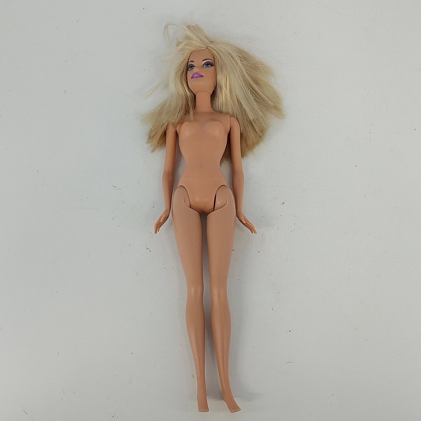 Barbie Doll Mattel 1998 Head 1999 Body Nude Bendable Knees Blonde Purple Lips