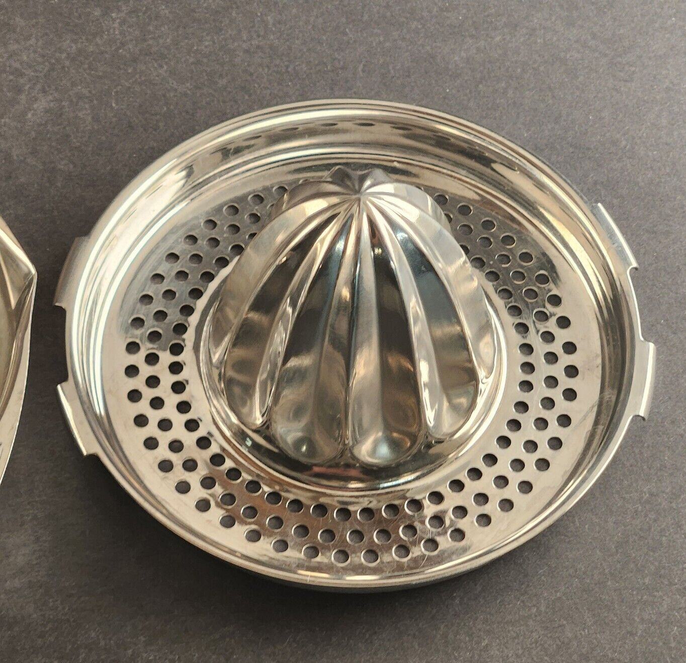 Tramontina Stainless Steel Commercial Grade Juicer Strainer with Bowl Juice