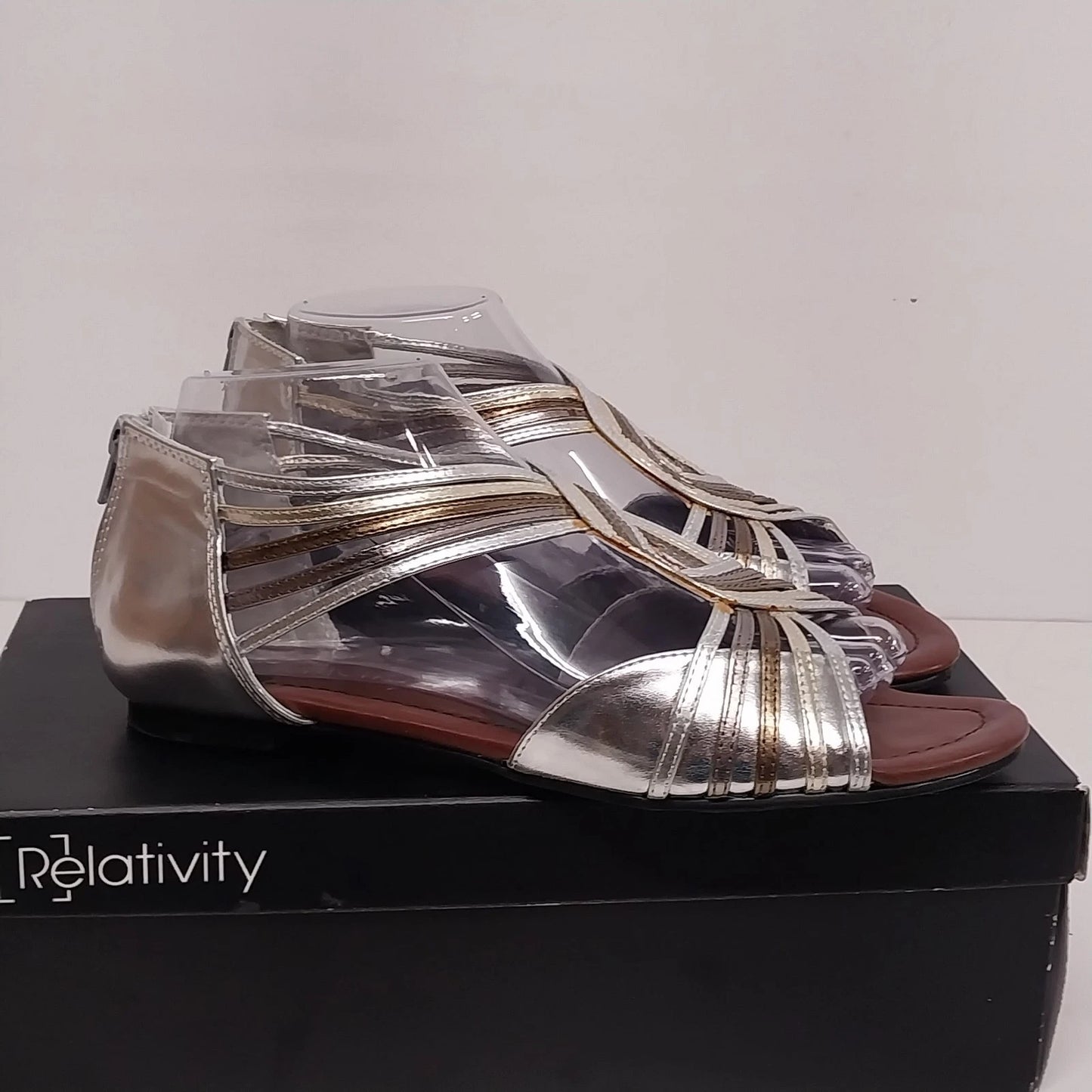 Relativity Cleo Metallic Silver Strappy Sandals Womens 8M