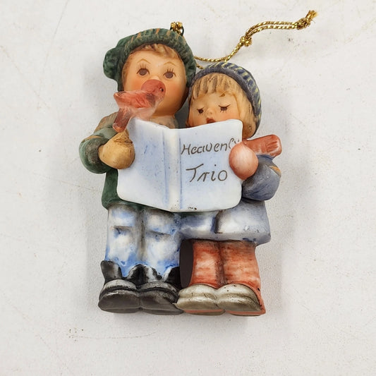 Berta Hummel HEAVENLY TRIO Ornament 1997 Goebel Carolers Cardinal Porcelain 3"