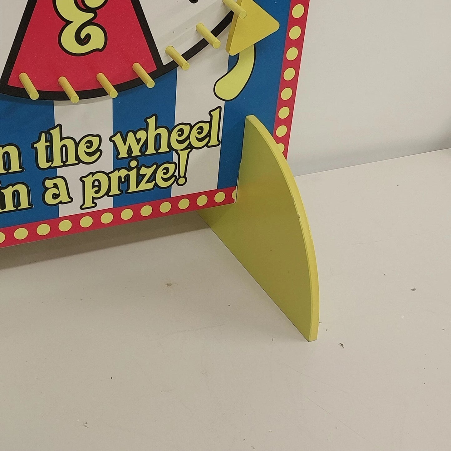 Fun Express Spin-A-Prize Wheel Carnival Party Spinner Game 22" Missing 2 Pegs