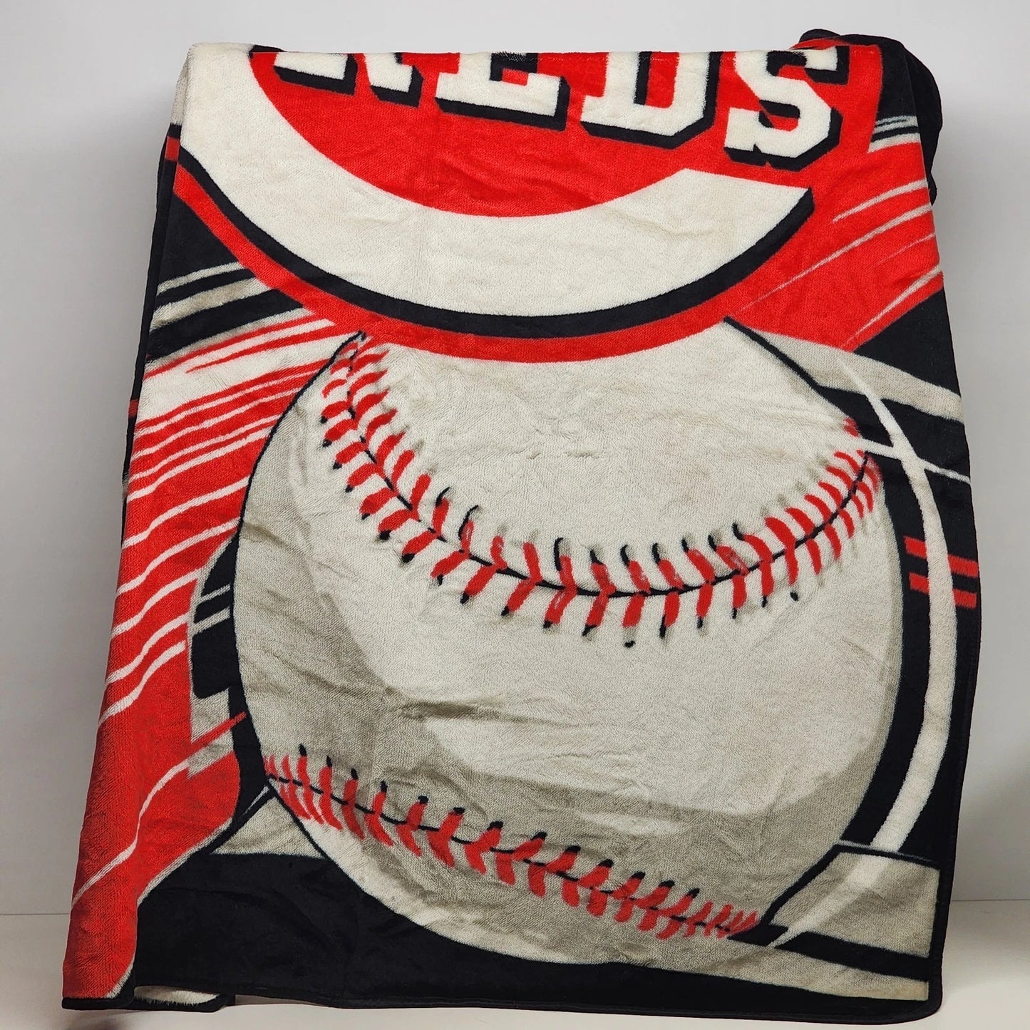 Cincinnati Reds MLB Throw Blanket 51"x59" Red Black Big Red Baseball Sport Decor