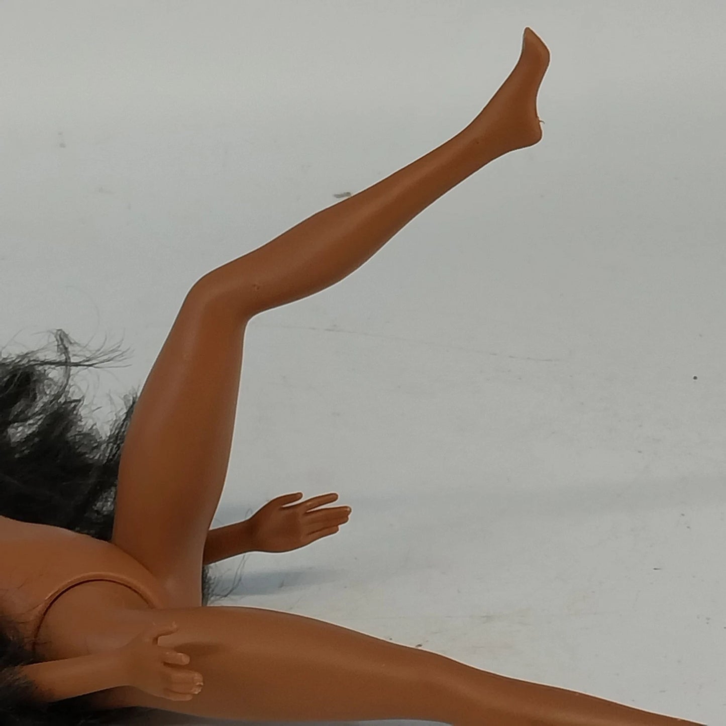 Mattel Barbie Black Doll Pink Sunglasses Lips Black Hair 2006 Fashion Doll Nude