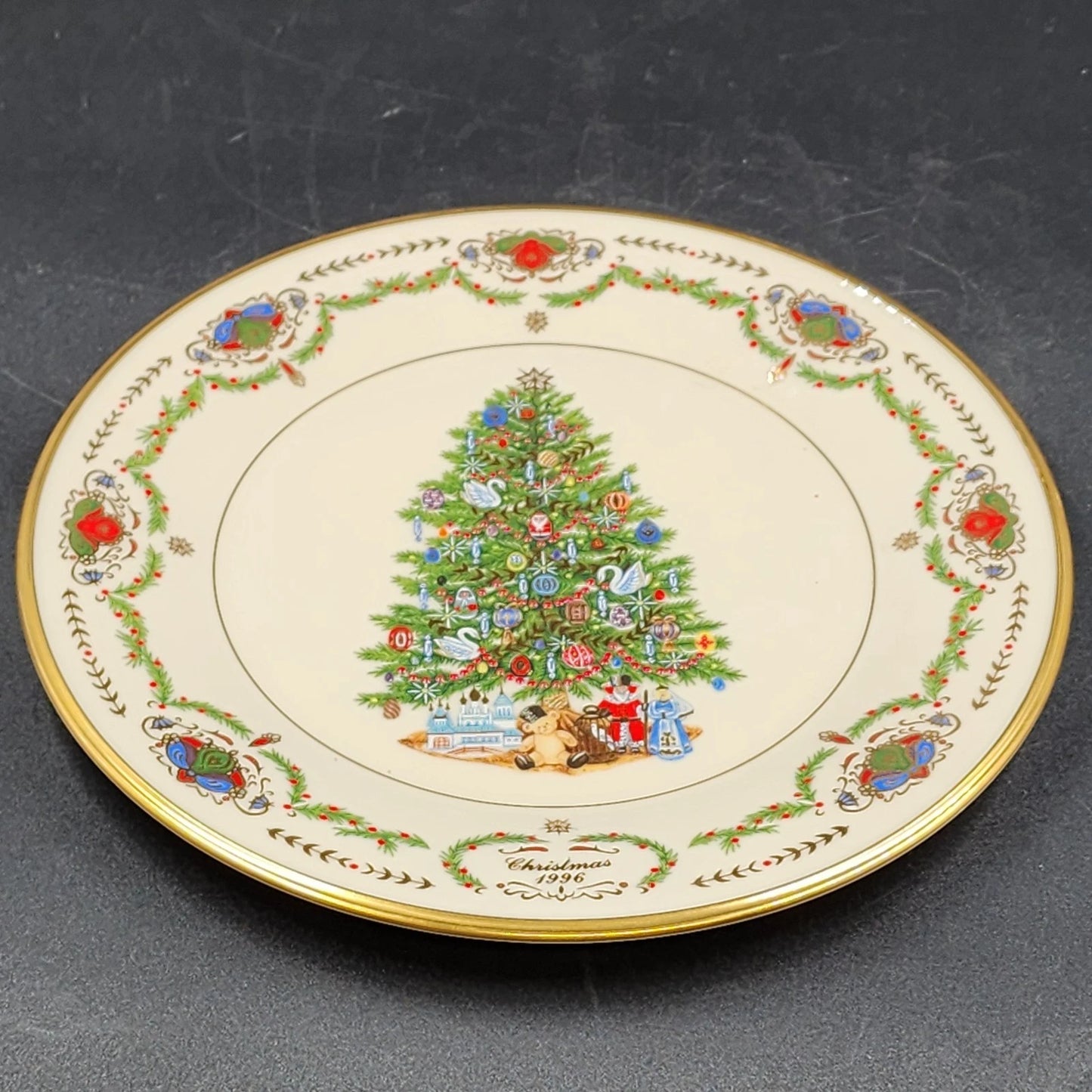 Lenox Annual Plate 1996 Russia Christmas Trees Around the World Limited Edition