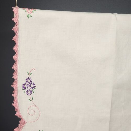 White And Pink Hand Embroidered Linen Tablerunner Vintage With Lace Trim