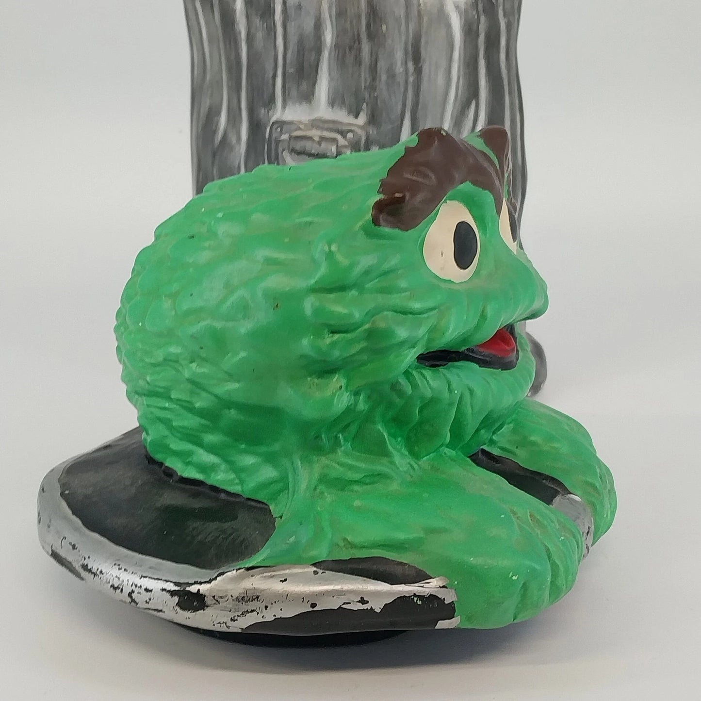 California Originals Oscar Grouch Trash Can Cookie Jar 11.5" Sesame Street Vtg