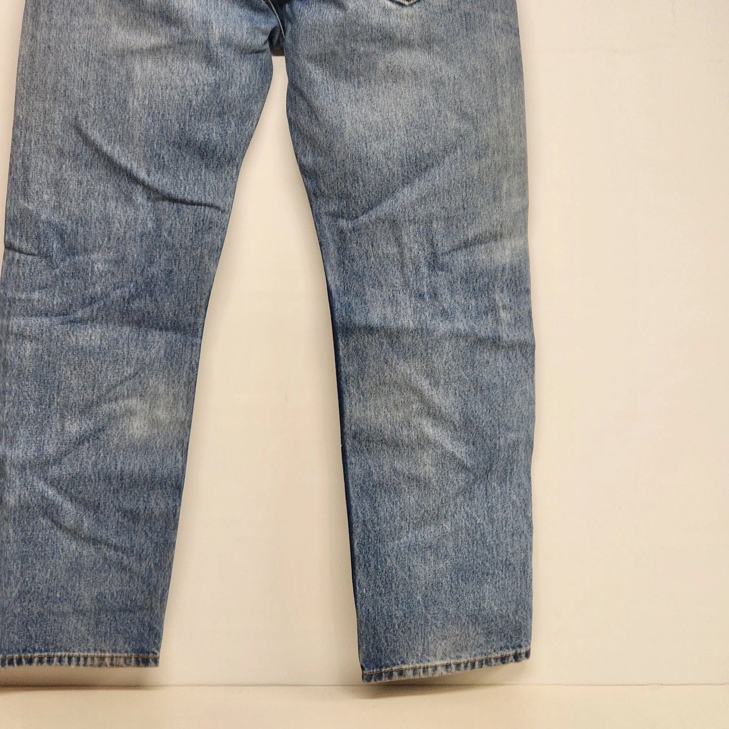 Levi’s 505 Men's Jeans 32x30 Heavily Distressed Classic Straight Leg Light Wash