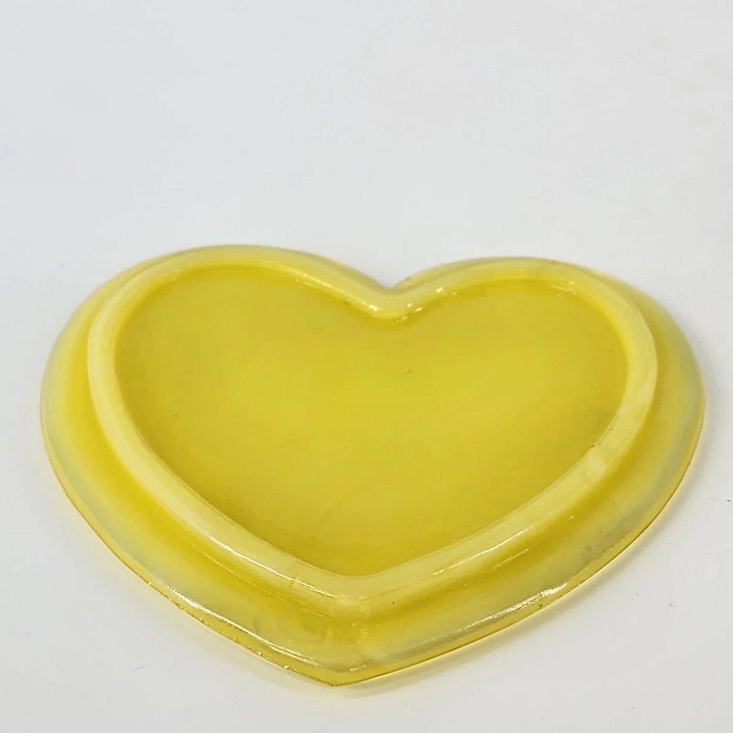 Degenhart Slag Glass Heart Trinket Dresser Box Yellow Mustard Caramel Swirl 3.5"