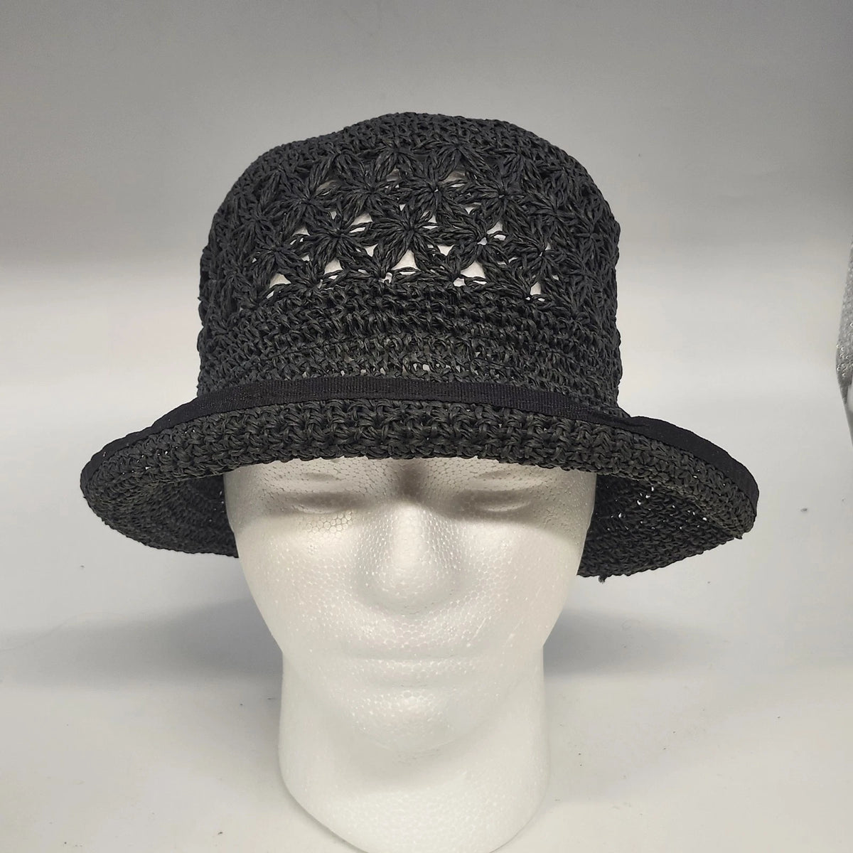 Signature Studio Women's Black Straw Hat Open Weave Floral Crochet Brim OSFM