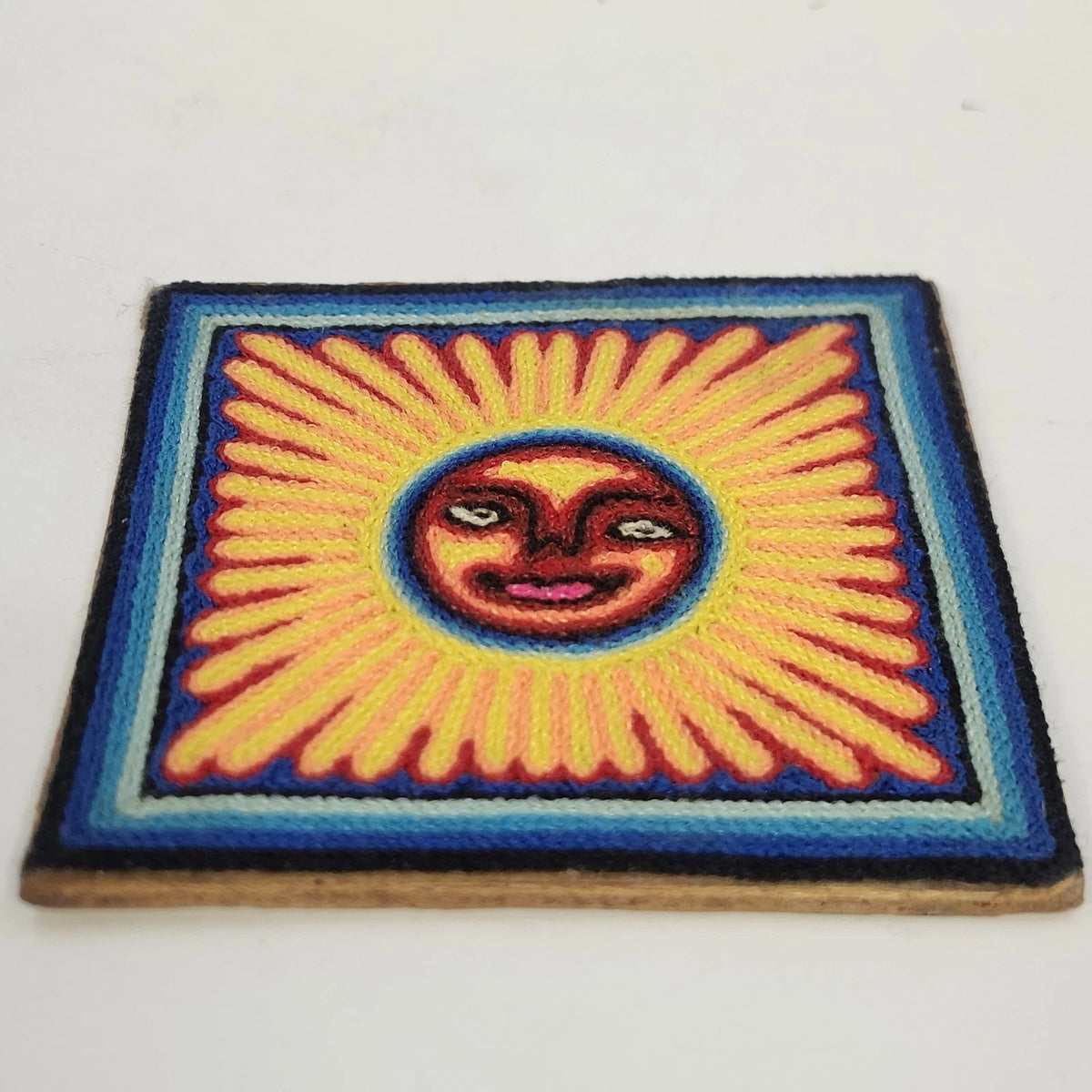 Arte Tepehuano Mexican Yarn Painting Sun Face Handcrafted Natural Wood Plaque 4"