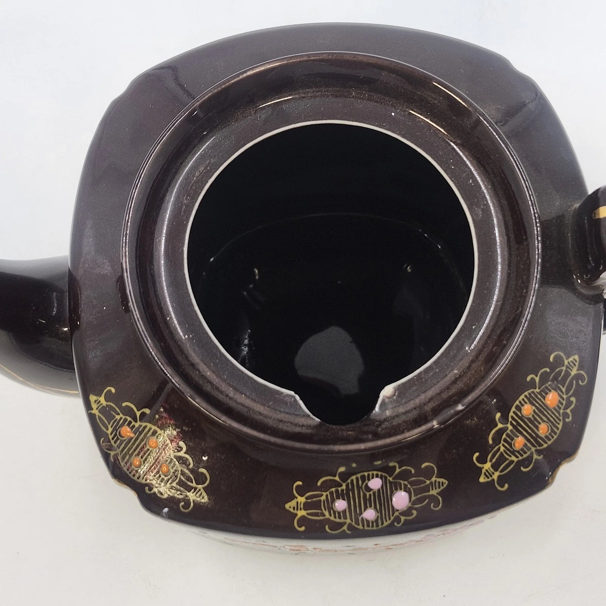 Japan Brown Ceramic Teapot Hand Painted Asian Landscape Gold Trim 6"h Lid Handle