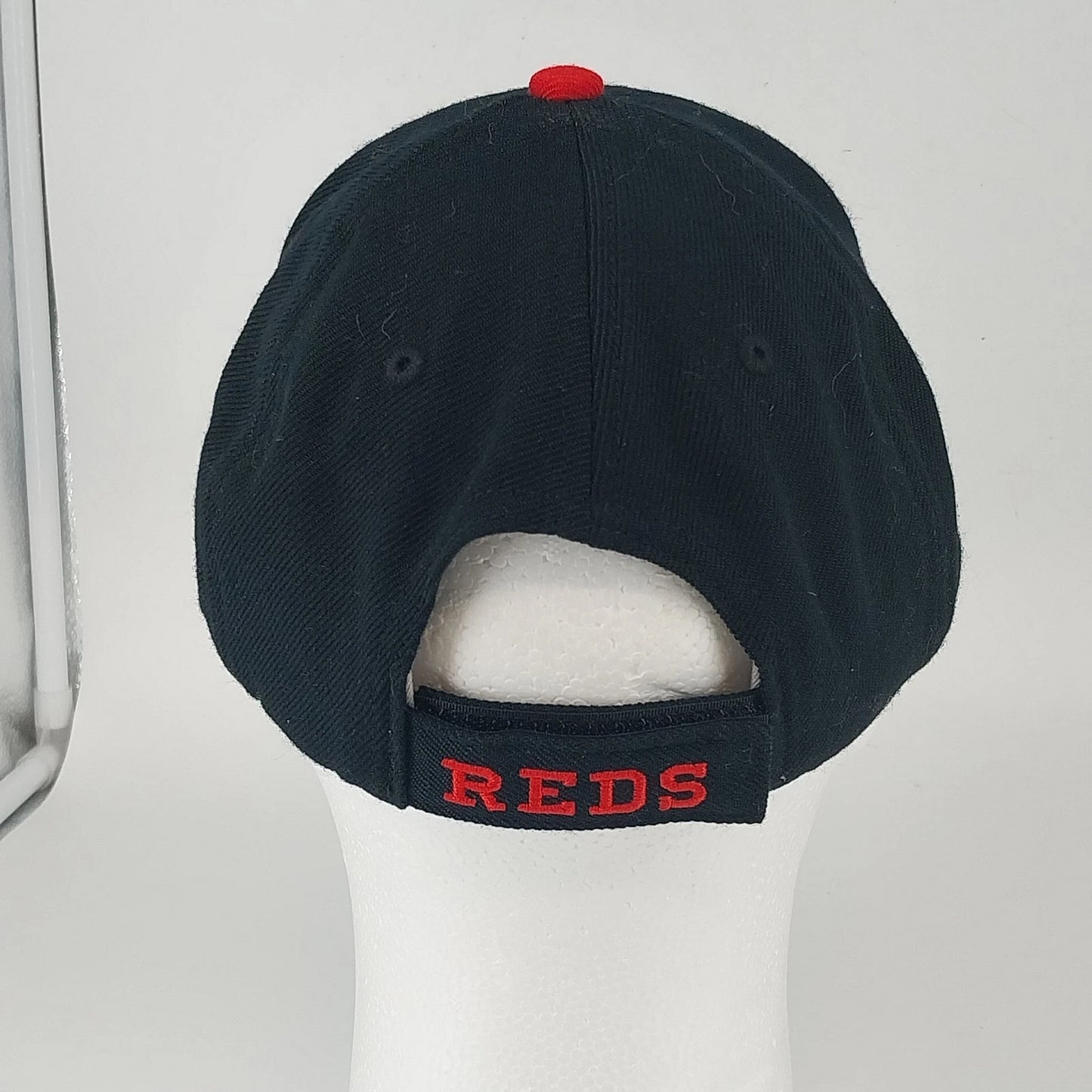 Nike Cincinnati Reds Black Red Bill Hat MLB Cap Hook Loop Adjustable OSFM