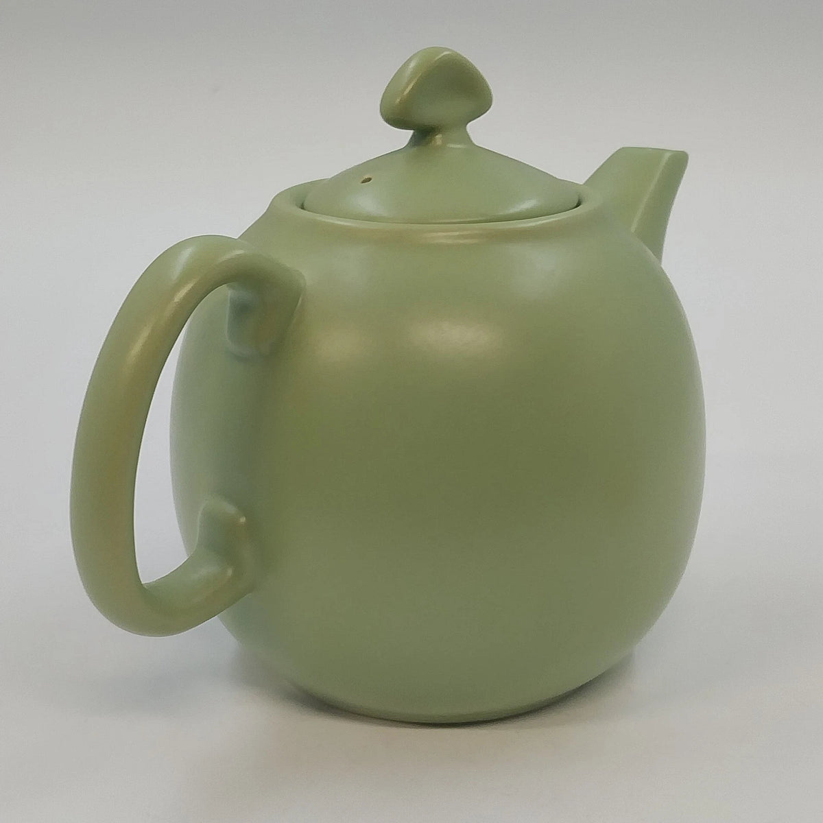 Chantal 92-TP10 Solid Green Teapot with Lid Stoneware Ceramic 0.75 Qt Vtg 2003
