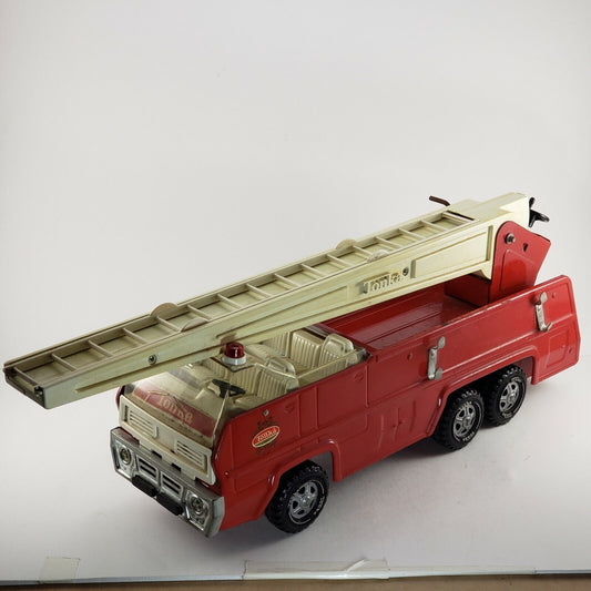 Tonka Swivel Aerial Ladder Fire Truck XR-101 Pressed Steel Vintage Red 1970's