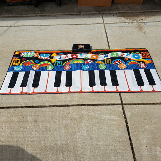Alex Gigantic Step & Play Piano Keyboard Playmat 8 Instrument Sound 72"x30" Used
